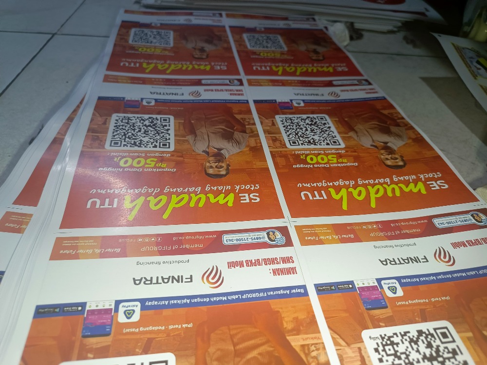 Brosur dengan hasl cetak tajam